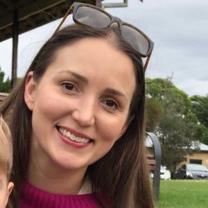 Meet your Posher, Stephanie